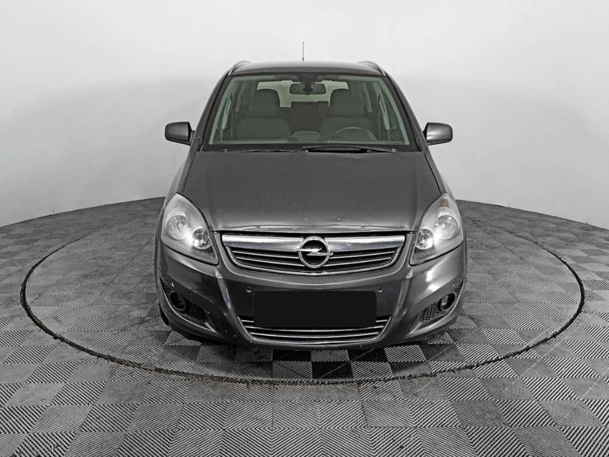 Opel Zafira с пробегом — 2012 год. Фото: #1