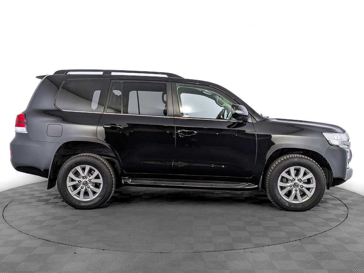 Toyota Land Cruiser с пробегом — 2019 год. Фото: #3