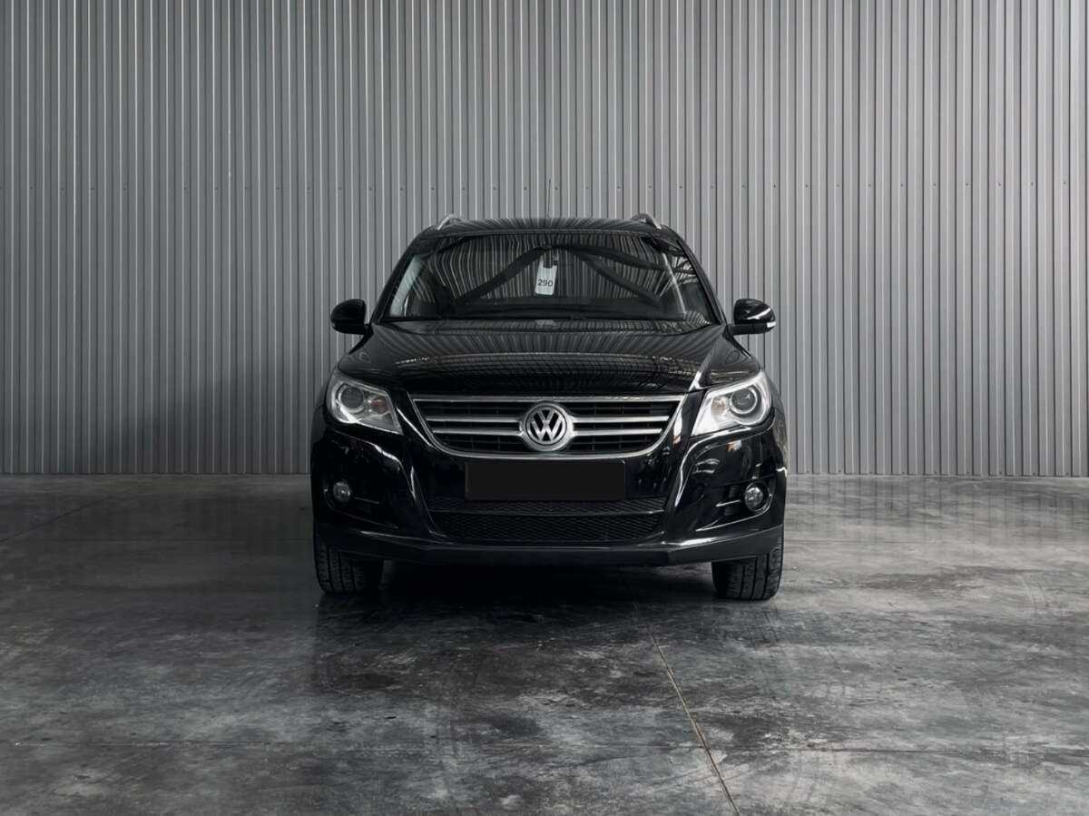 Volkswagen Tiguan с пробегом — 2008 год. Фото: #1