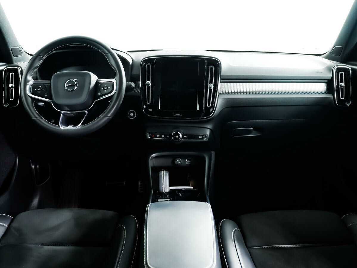 Volvo XC40 с пробегом — 2020 год. Фото: #9