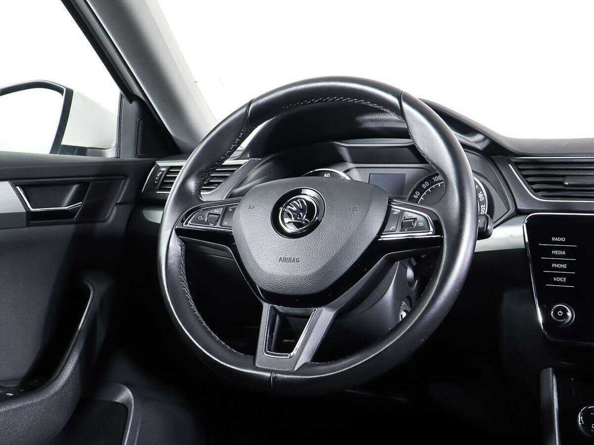 Skoda Superb с пробегом — 2017 год. Фото: #12