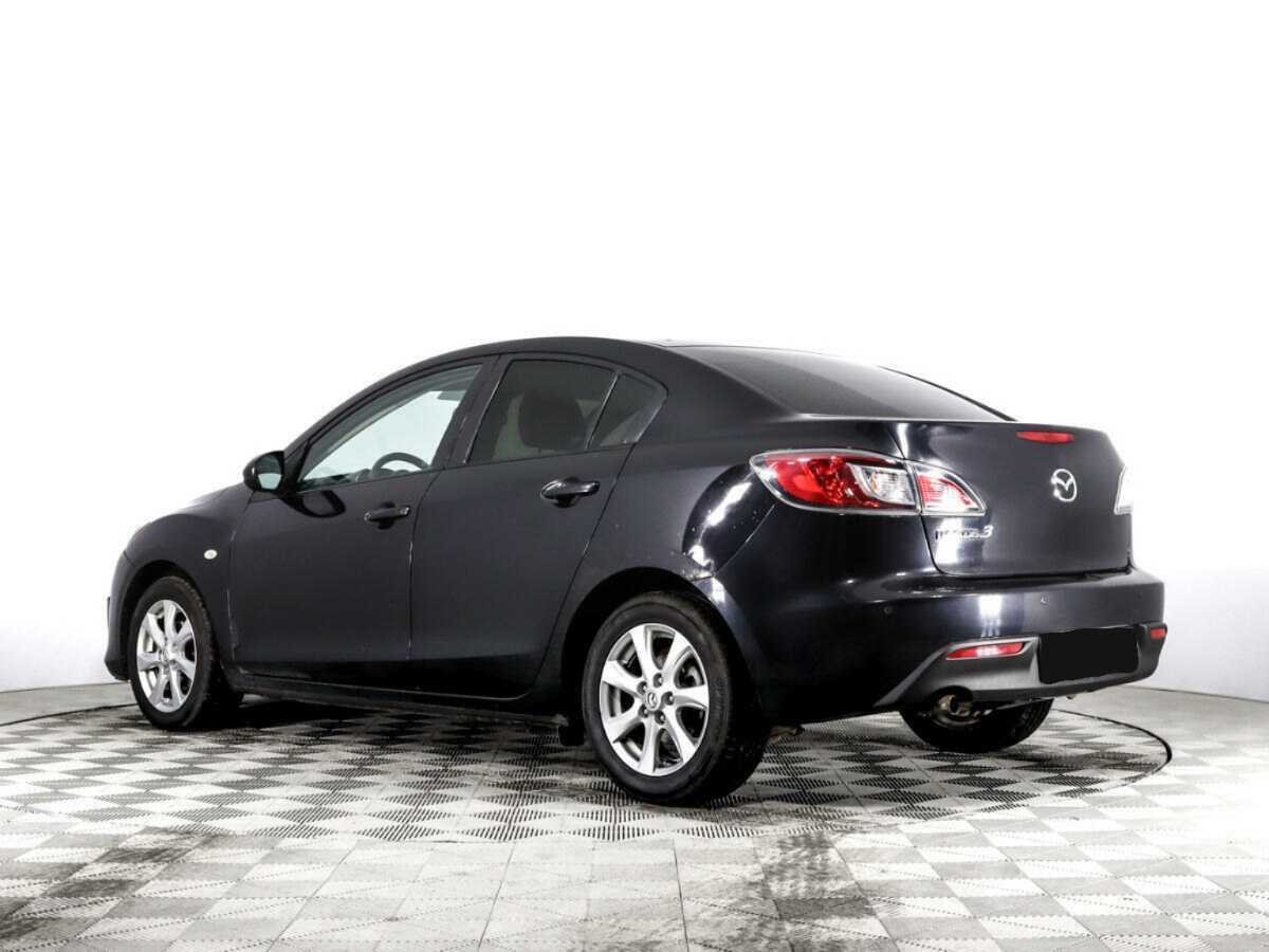 Mazda 3 с пробегом — 2010 год. Фото: #5