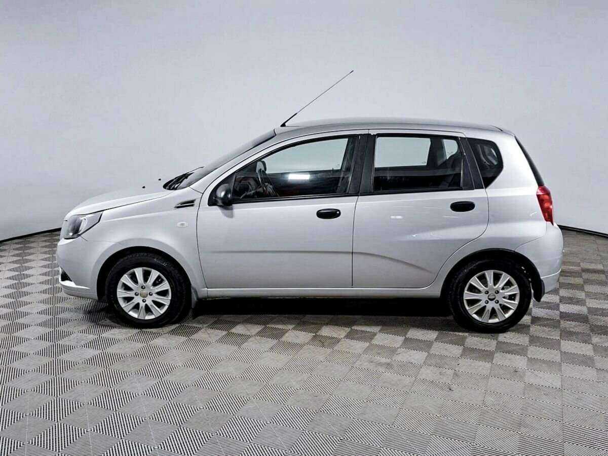 Chevrolet Aveo с пробегом — 2011 год. Фото: #7