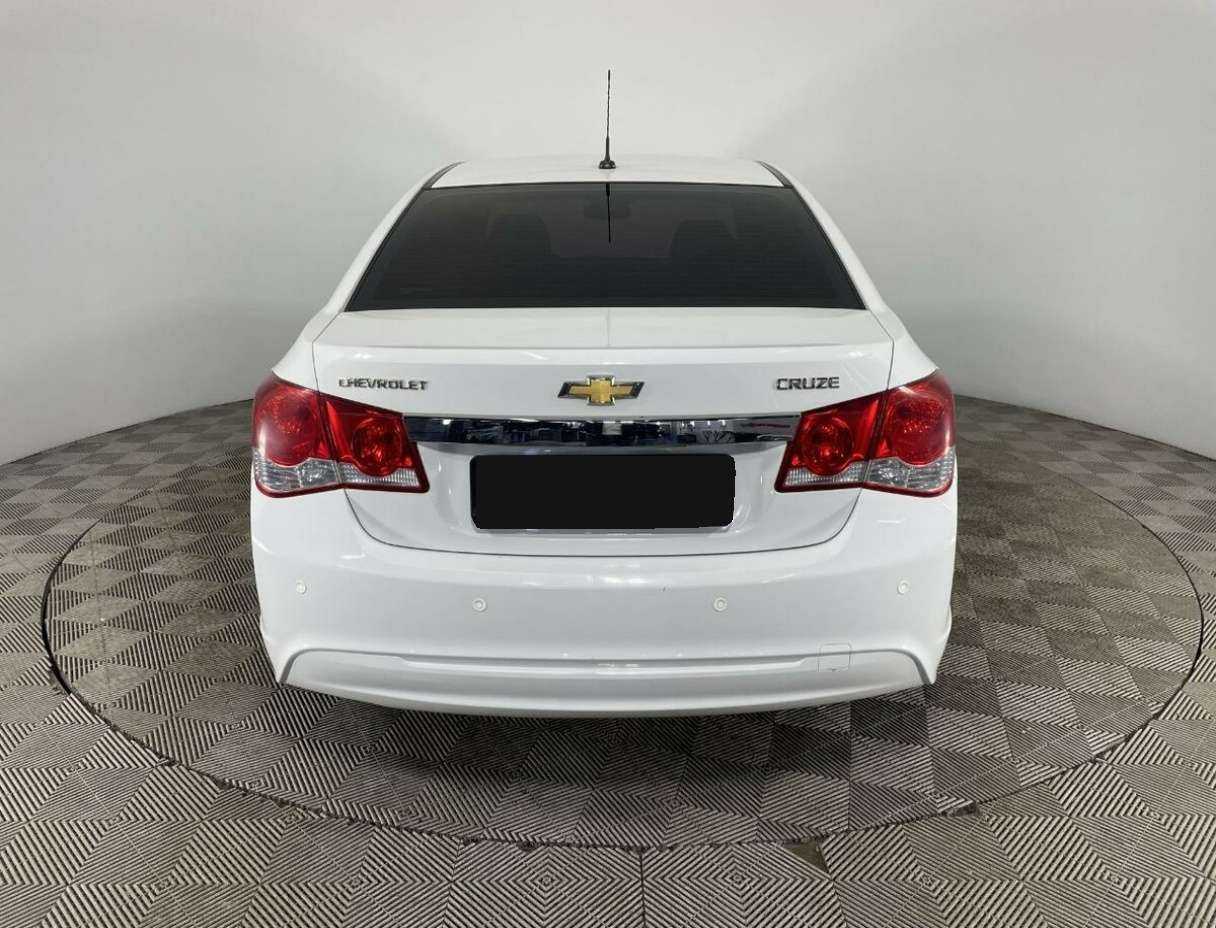 Chevrolet Cruze с пробегом — 2014 год. Фото: #2
