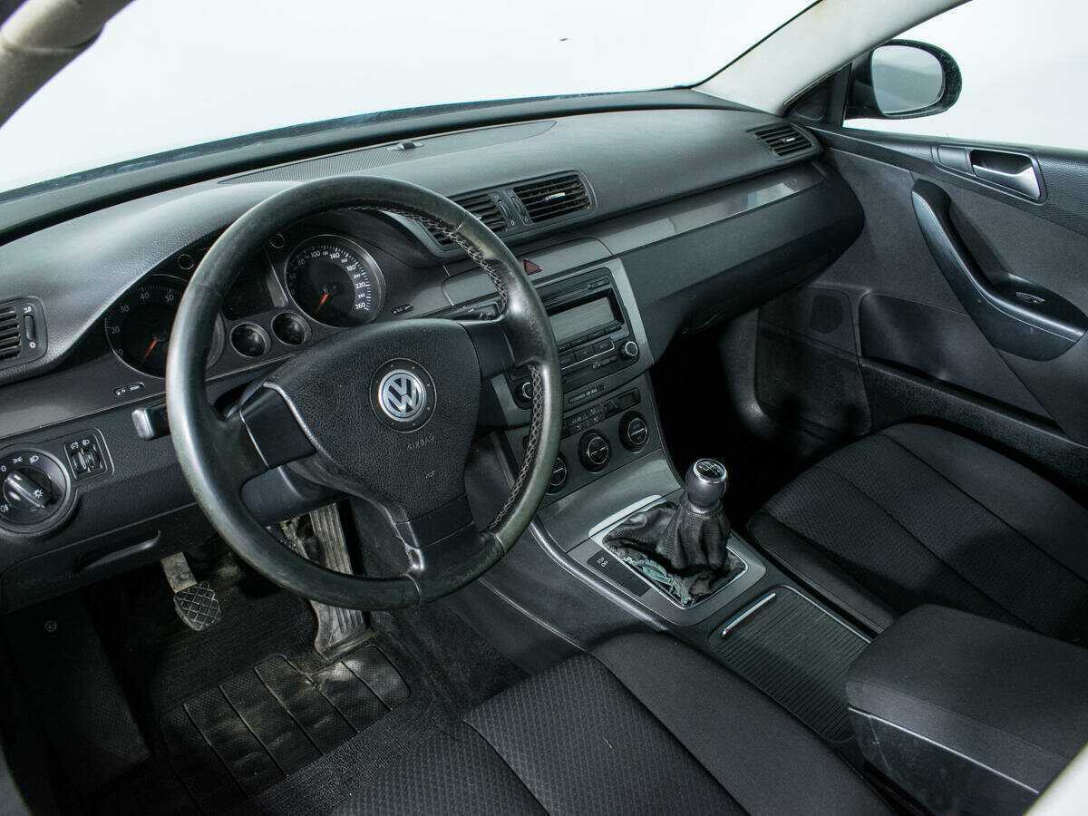 Volkswagen Passat с пробегом — 2008 год. Фото: #12