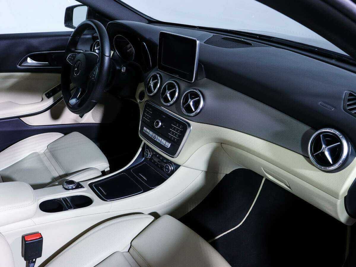 Mercedes-Benz CLA с пробегом — 2017 год. Фото: #10