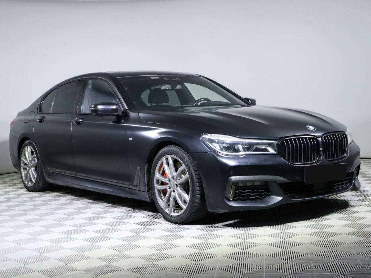 BMW 7 серии с пробегом — 2018 год. Фото: #2