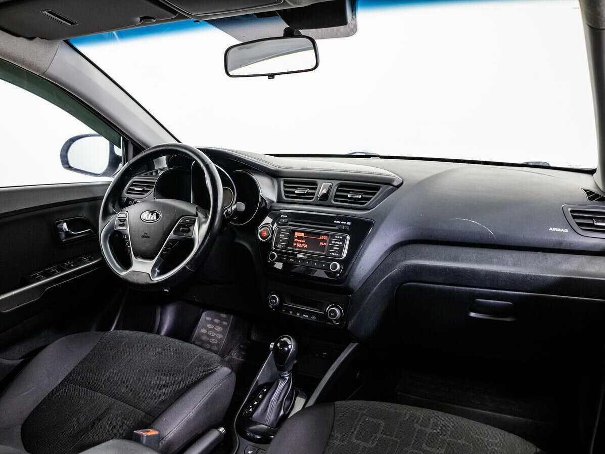 Kia Rio с пробегом — 2015 год. Фото: #8