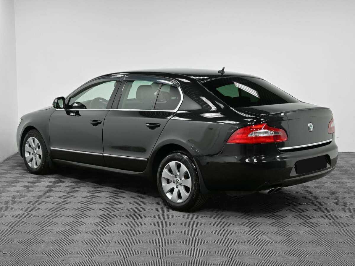 Skoda Superb с пробегом — 2010 год. Фото: #3