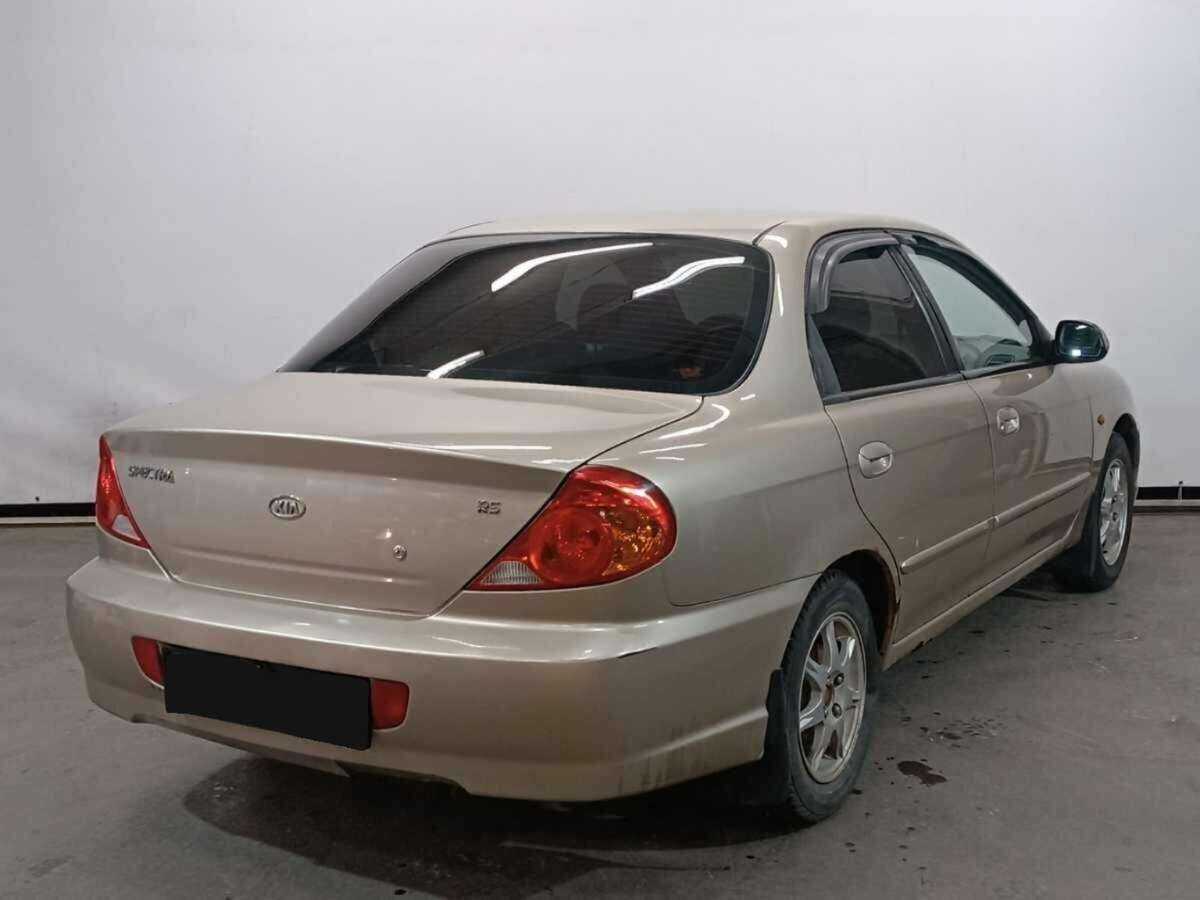 Kia Spectra с пробегом — 2007 год. Фото: #4