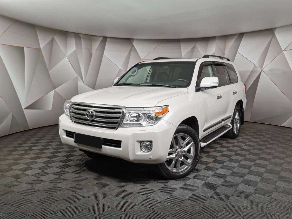 Toyota Land Cruiser с пробегом — 2015 год. Фото: #0
