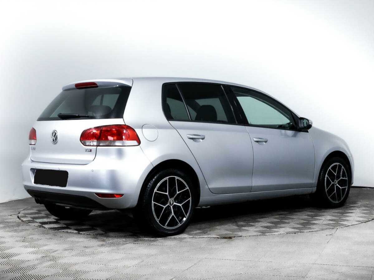Volkswagen Golf с пробегом — 2011 год. Фото: #3