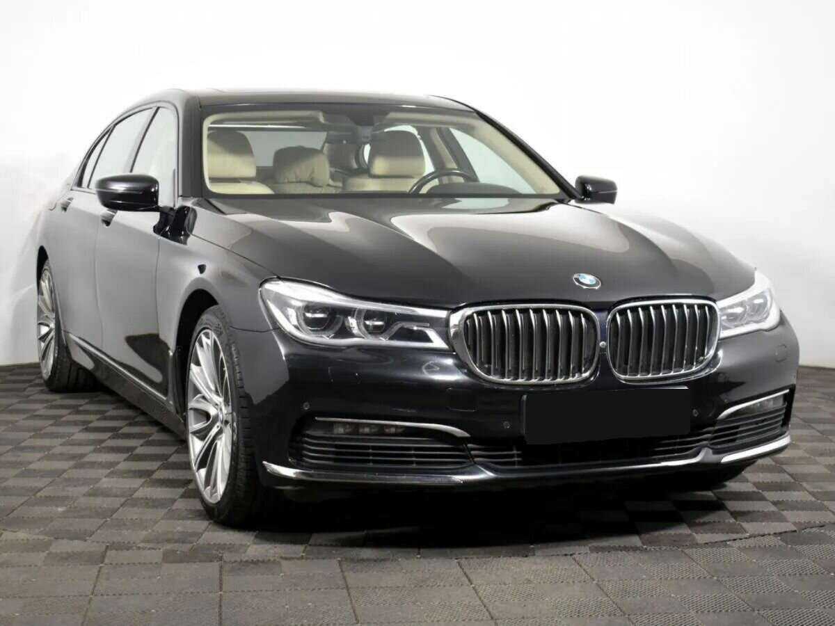 BMW 7 серии с пробегом — 2017 год. Фото: #1