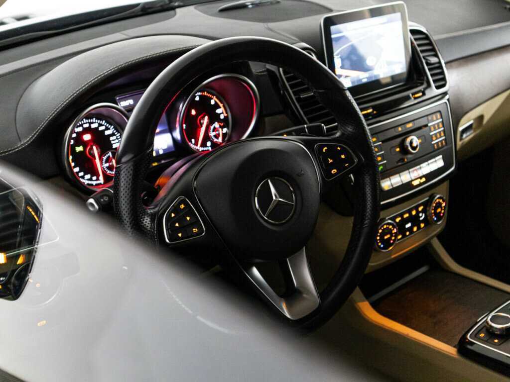 Mercedes-Benz GLE Coupe с пробегом — 2016 год. Фото: #28
