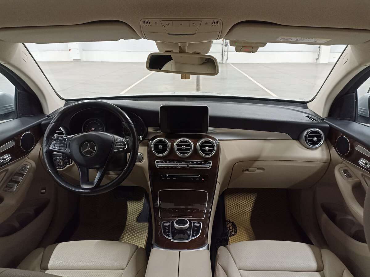 Mercedes-Benz GLC с пробегом — 2017 год. Фото: #13