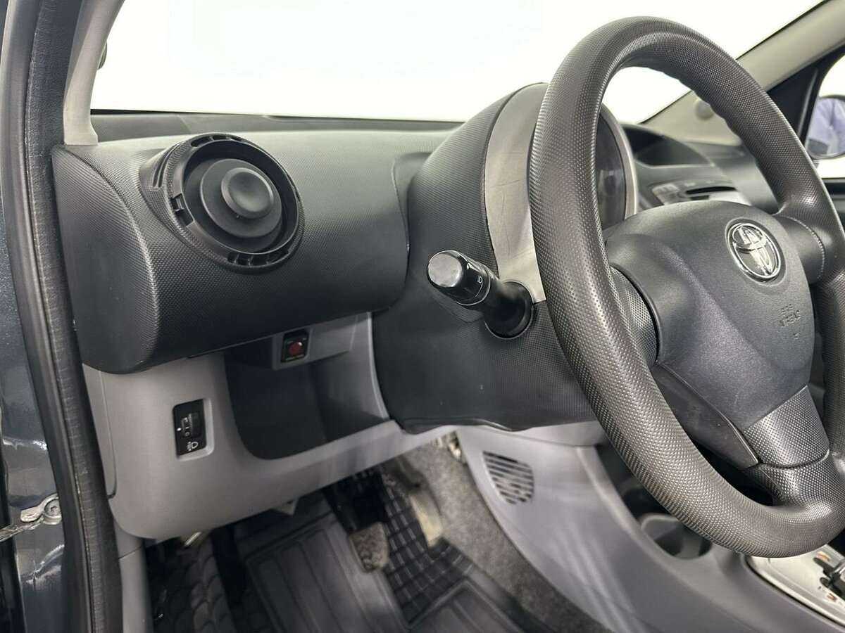 Toyota Aygo с пробегом — 2008 год. Фото: #8
