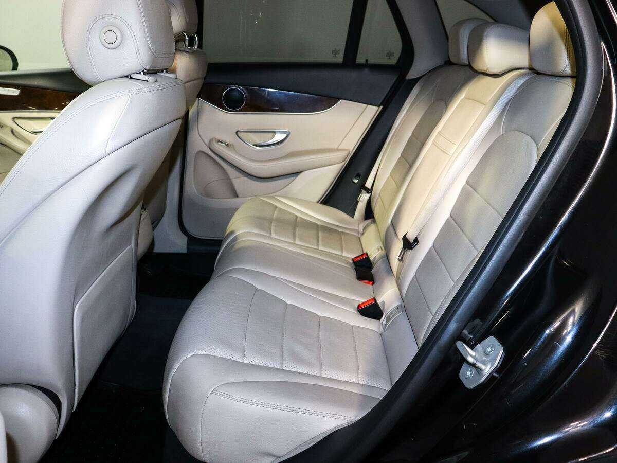 Mercedes-Benz GLC с пробегом — 2015 год. Фото: #9
