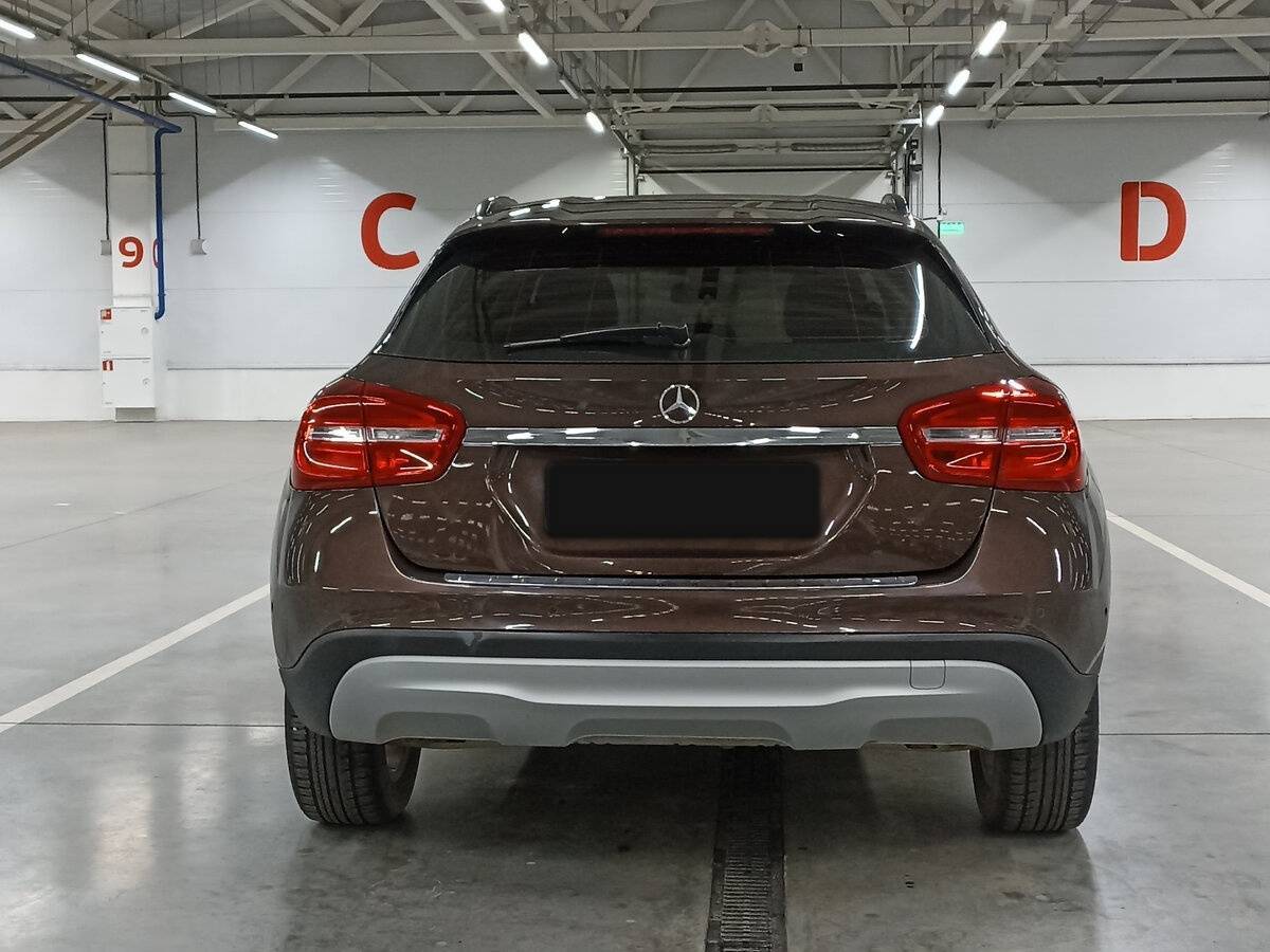 Mercedes-Benz GLA с пробегом — 2015 год. Фото: #5