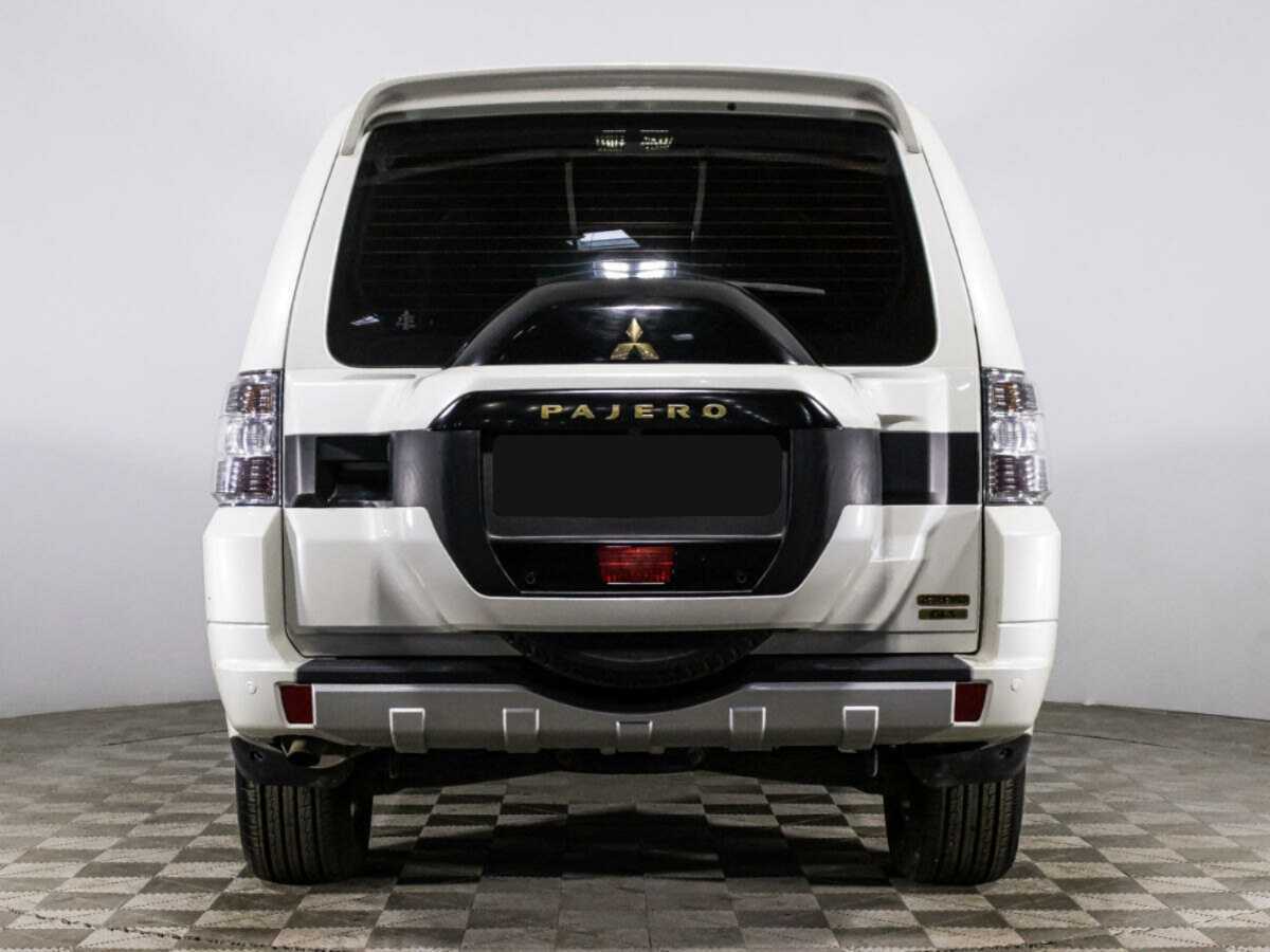 Mitsubishi Pajero с пробегом — 2019 год. Фото: #5
