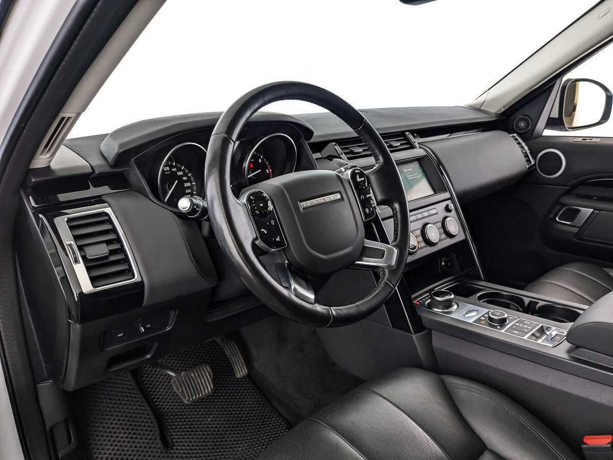 Land Rover Discovery с пробегом — 2019 год. Фото: #10