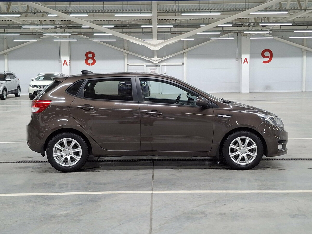 Kia Rio с пробегом — 2017 год. Фото: #3