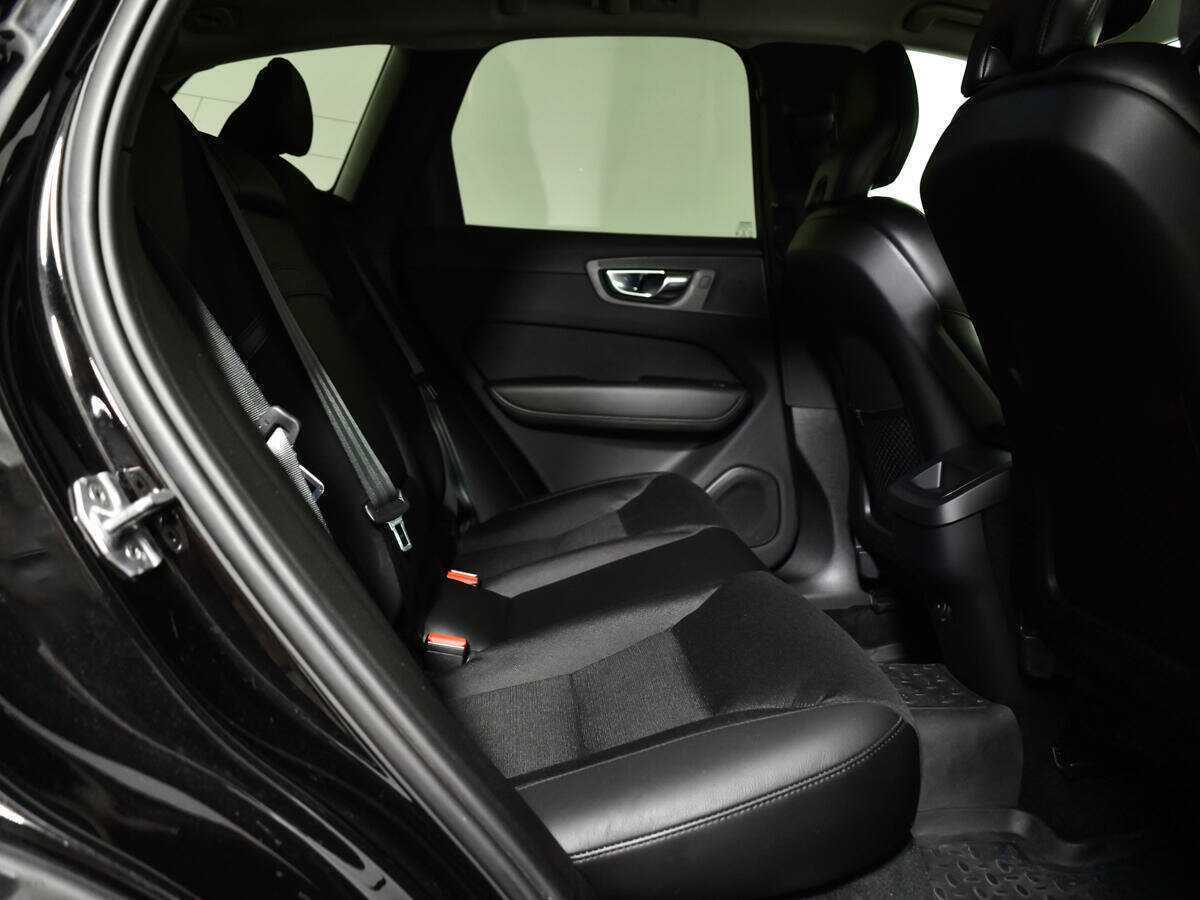 Volvo XC60 с пробегом — 2021 год. Фото: #9