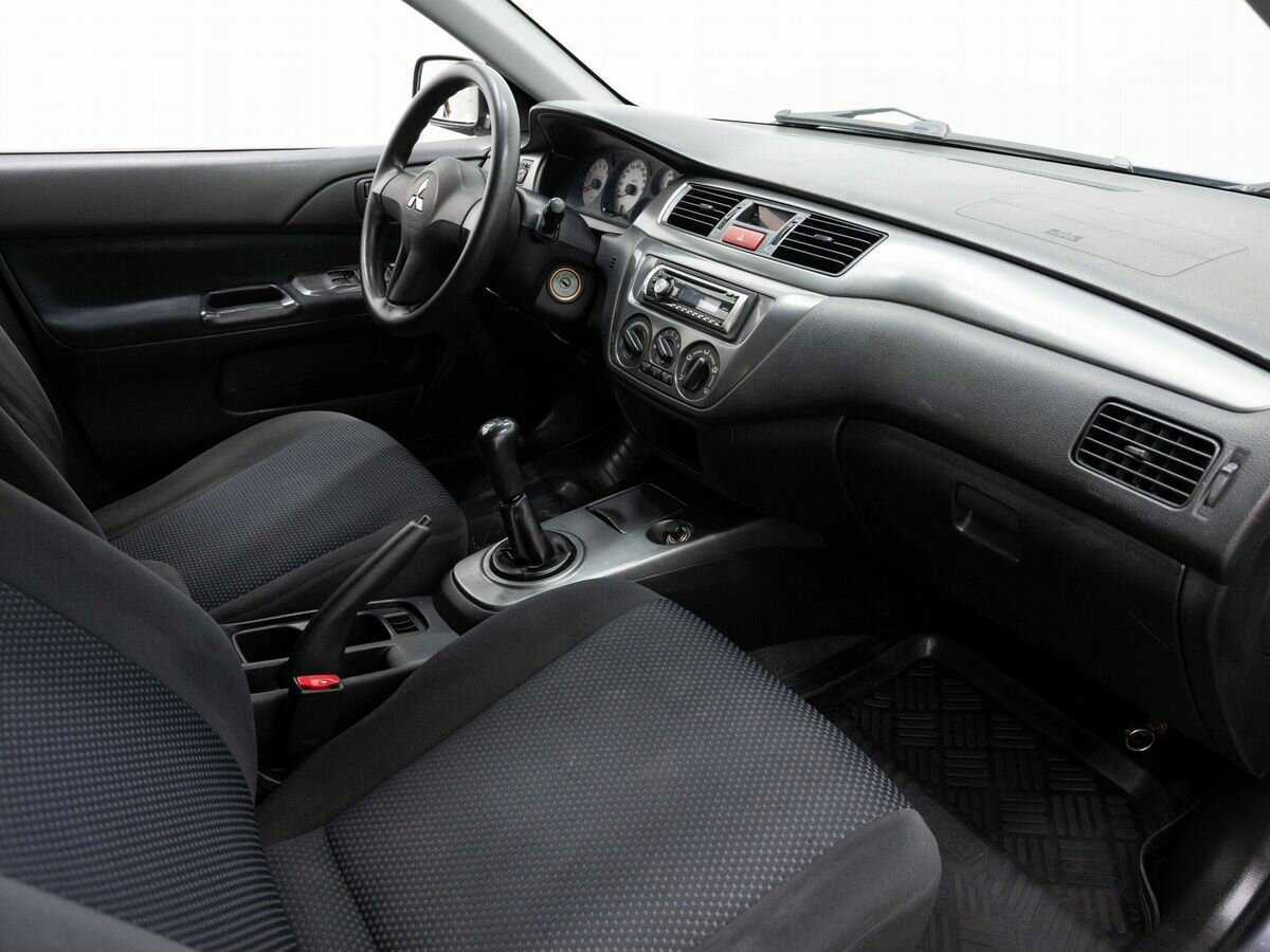 Mitsubishi Lancer с пробегом — 2007 год. Фото: #9