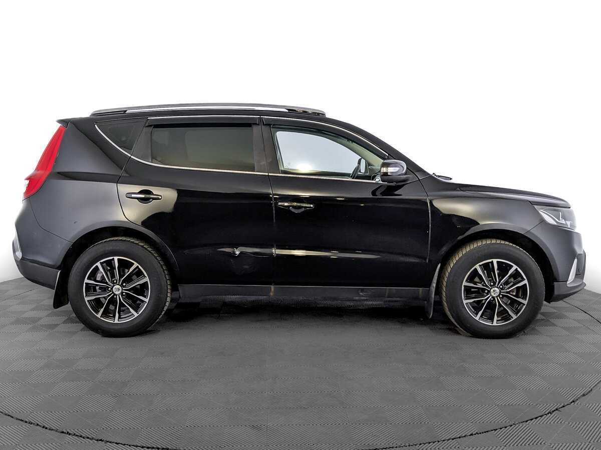 Geely Emgrand X7 с пробегом — 2018 год. Фото: #3