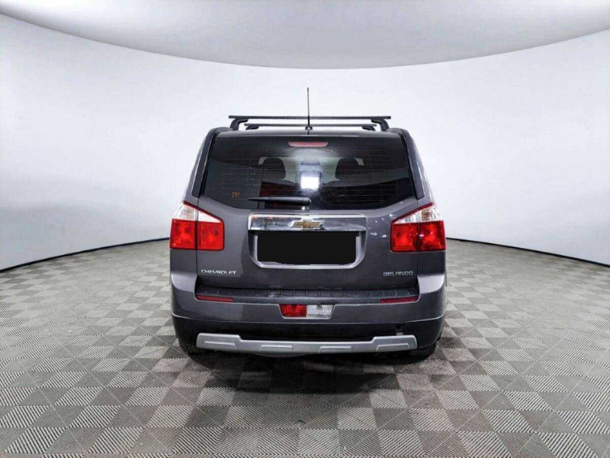 Chevrolet Orlando с пробегом — 2013 год. Фото: #7