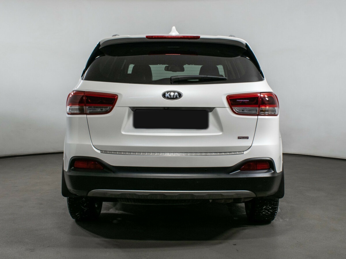 Kia Sorento с пробегом — 2017 год. Фото: #5