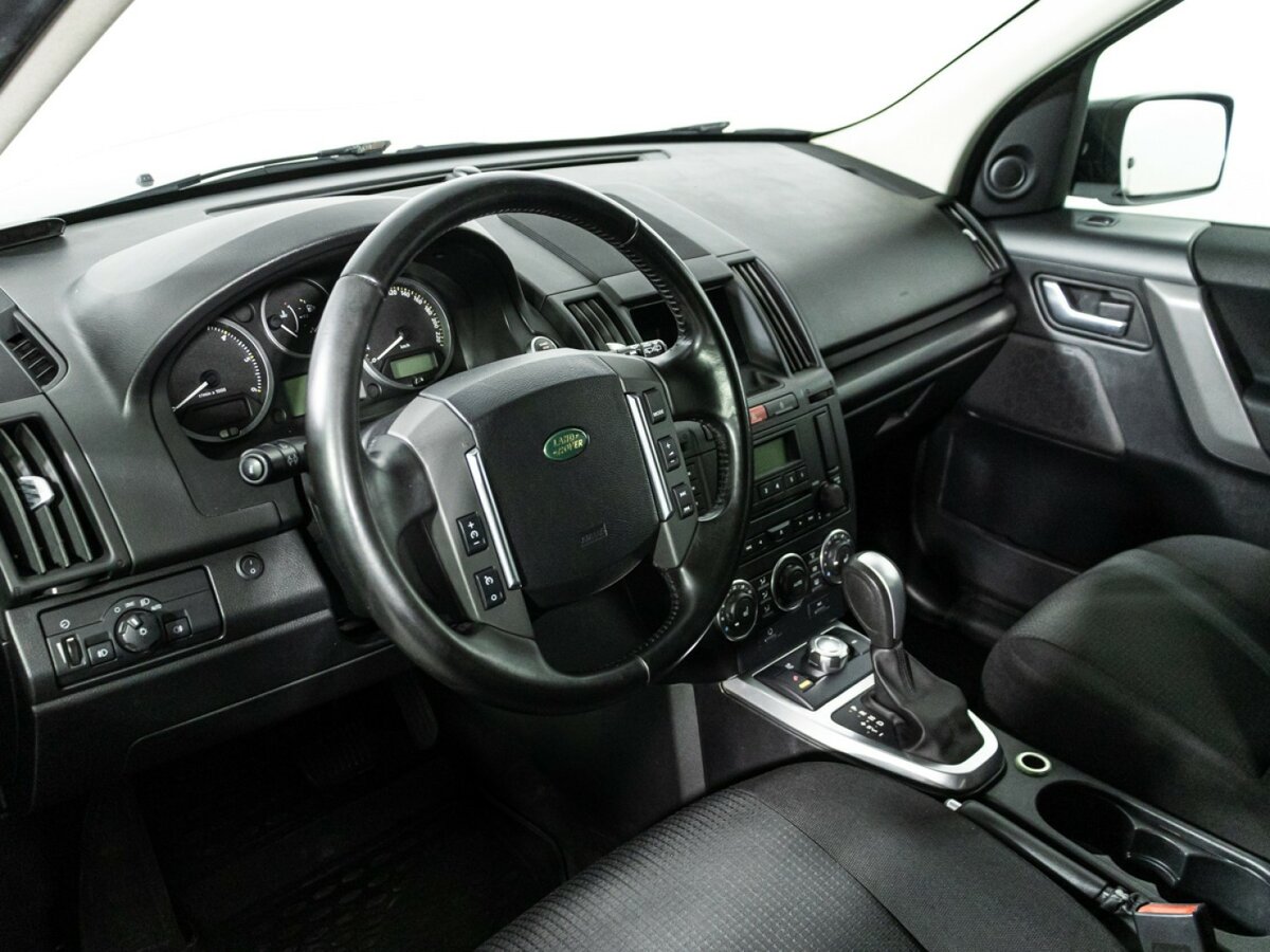 Land Rover Freelander с пробегом — 2010 год. Фото: #10