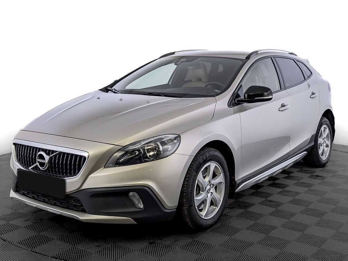 Volvo V40 с пробегом — 2018 год. Фото: #0