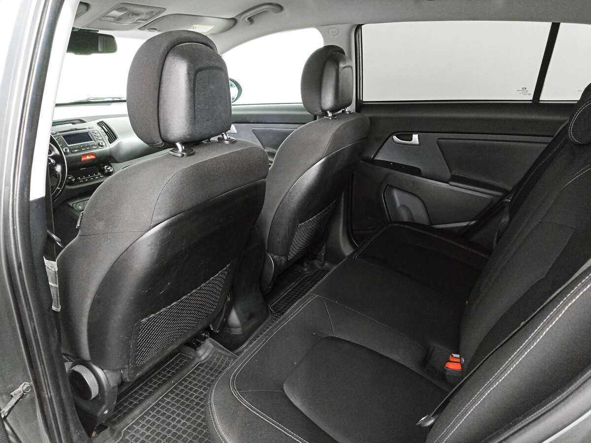 Kia Sportage с пробегом — 2011 год. Фото: #9