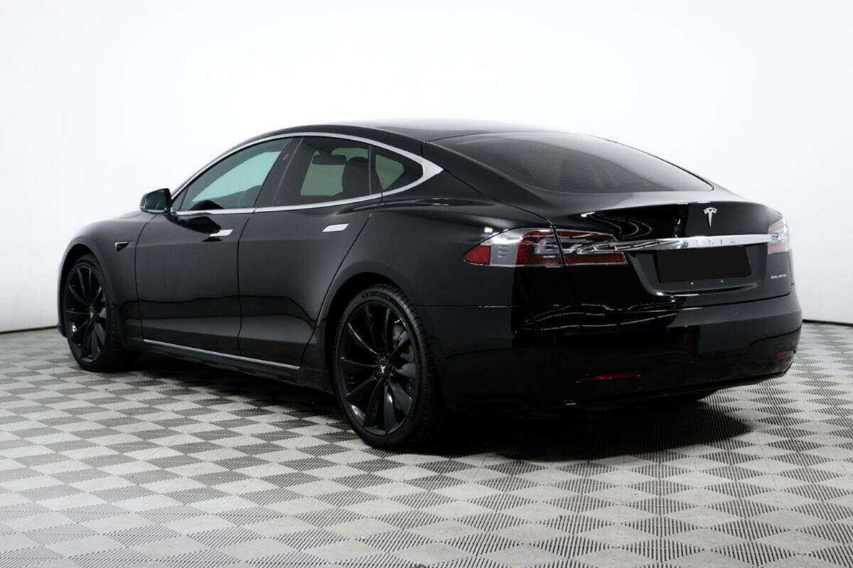 Tesla Model S с пробегом — 2020 год. Фото: #6
