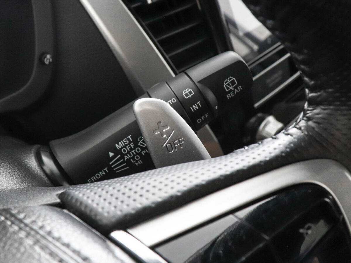 Mitsubishi Pajero Sport с пробегом — 2022 год. Фото: #12