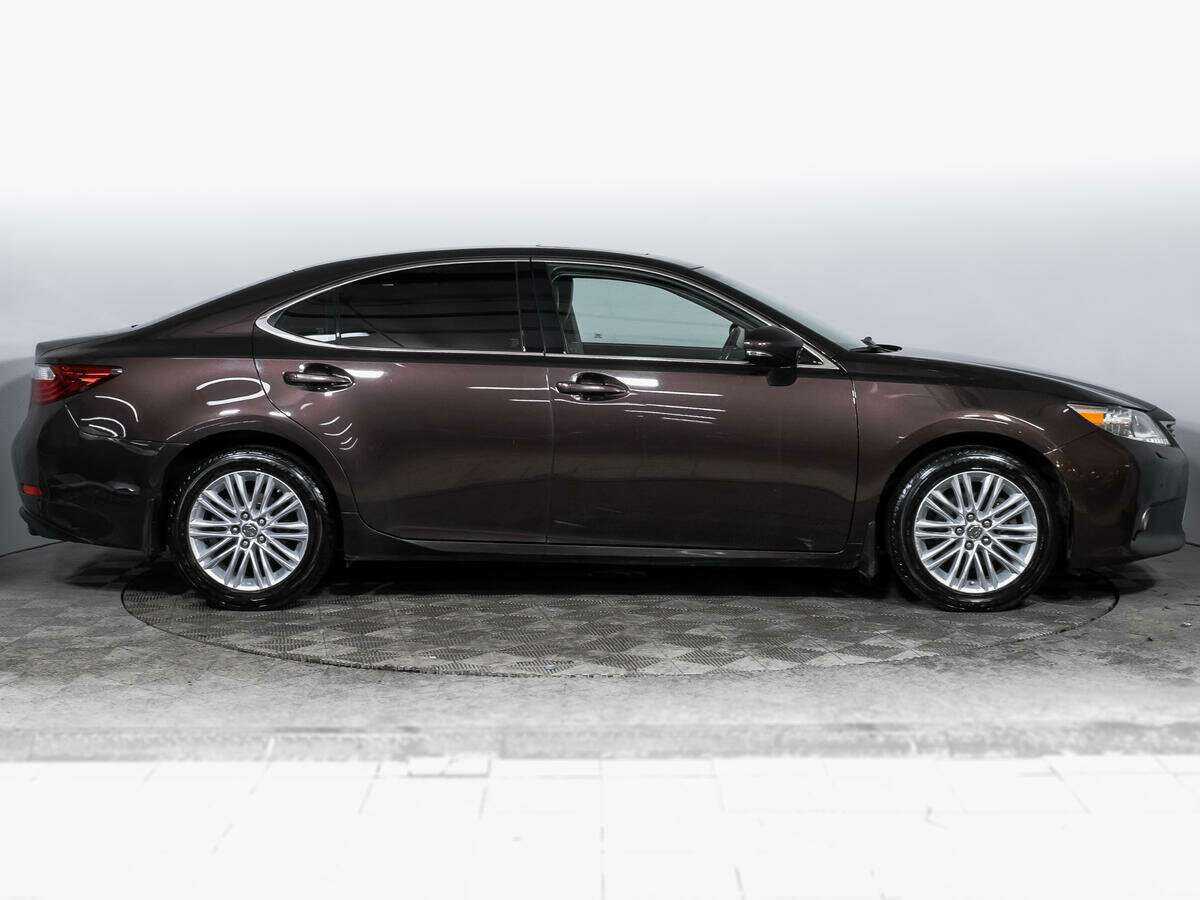 Lexus ES с пробегом — 2013 год. Фото: #3