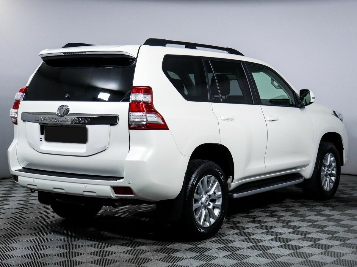 Toyota Land Cruiser Prado с пробегом — 2015 год. Фото: #4