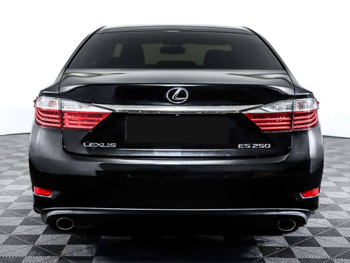 Lexus ES с пробегом — 2014 год. Фото: #5