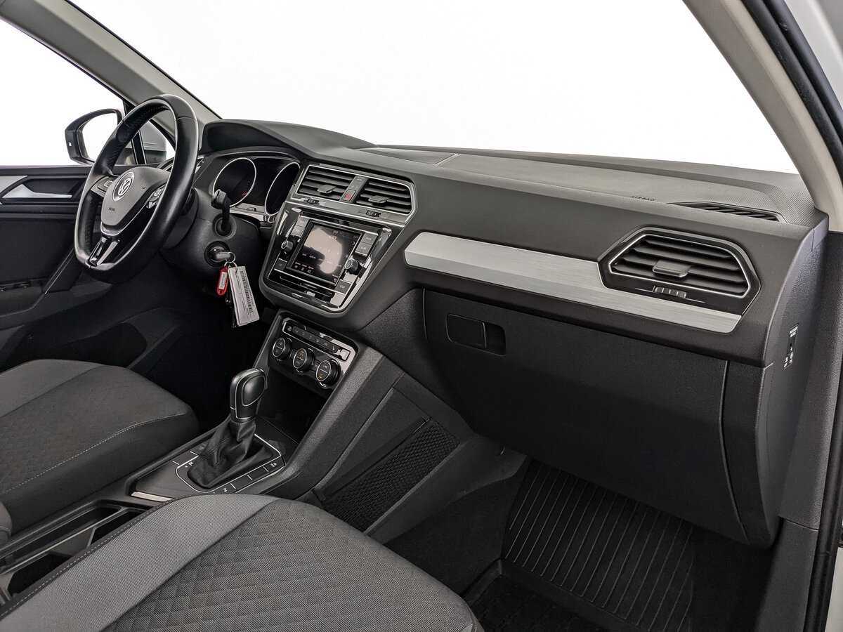 Volkswagen Tiguan с пробегом — 2018 год. Фото: #8