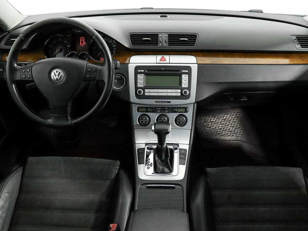 Volkswagen Passat с пробегом — 2008 год. Фото: #11