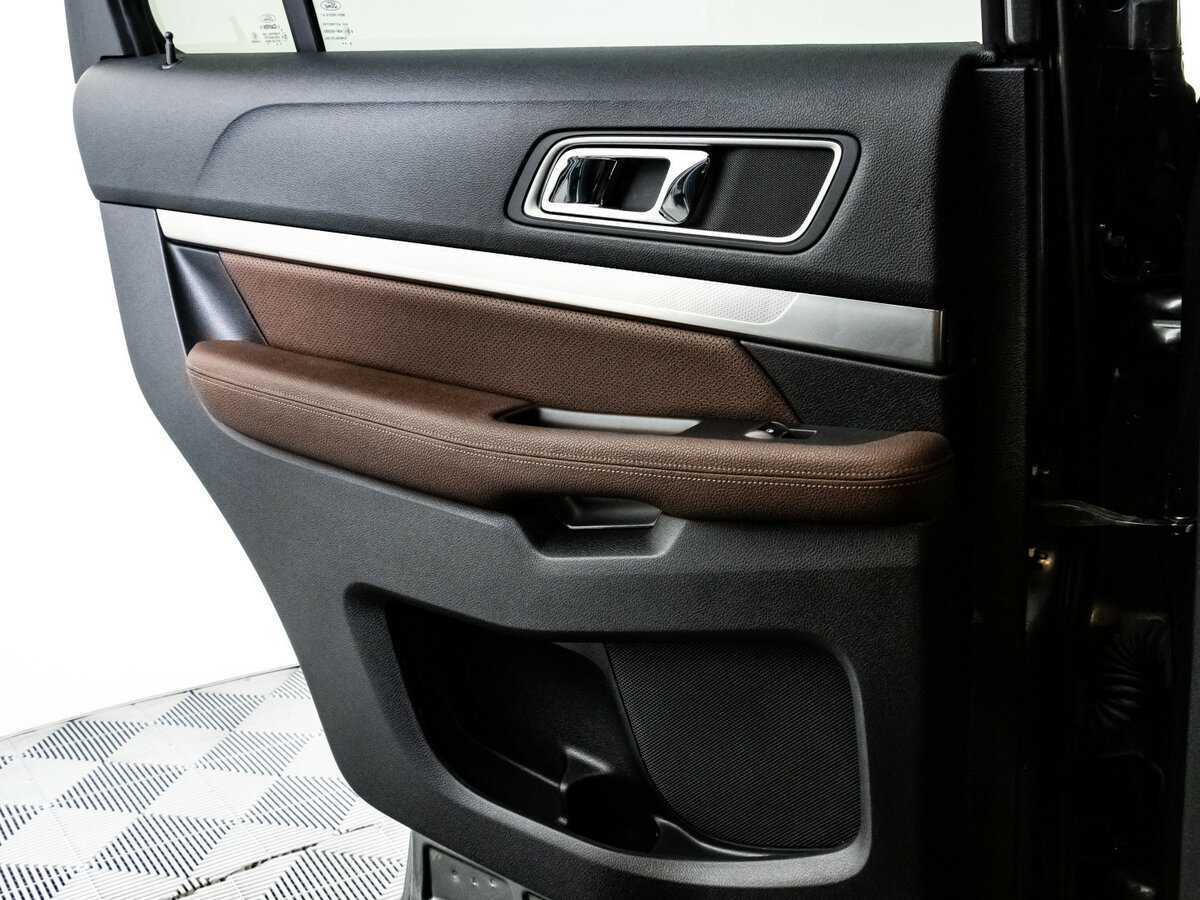 Ford Explorer с пробегом — 2019 год. Фото: #19