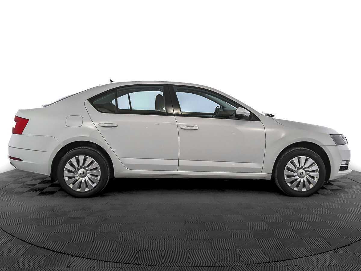 Skoda Octavia с пробегом — 2018 год. Фото: #3