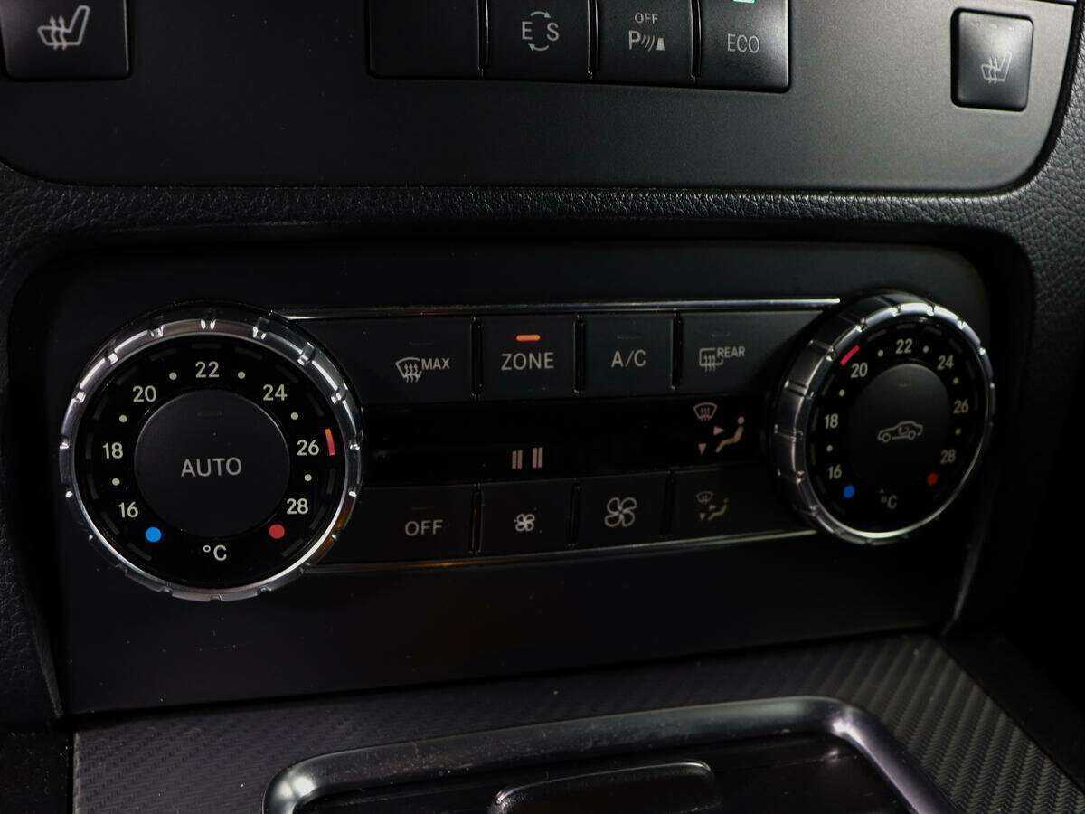Mercedes-Benz GLK-Класс с пробегом — 2012 год. Фото: #17