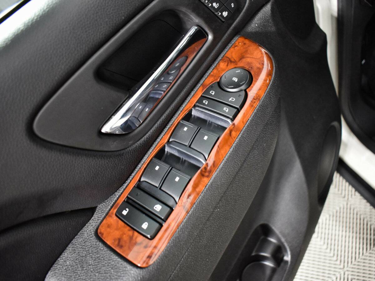 Chevrolet Tahoe с пробегом — 2013 год. Фото: #16