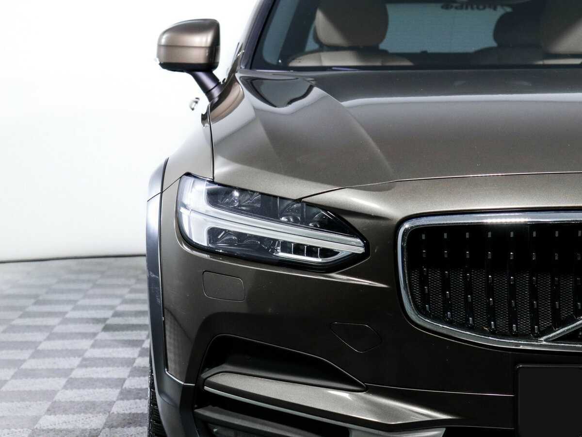 Volvo V90 Cross Country с пробегом — 2017 год. Фото: #14