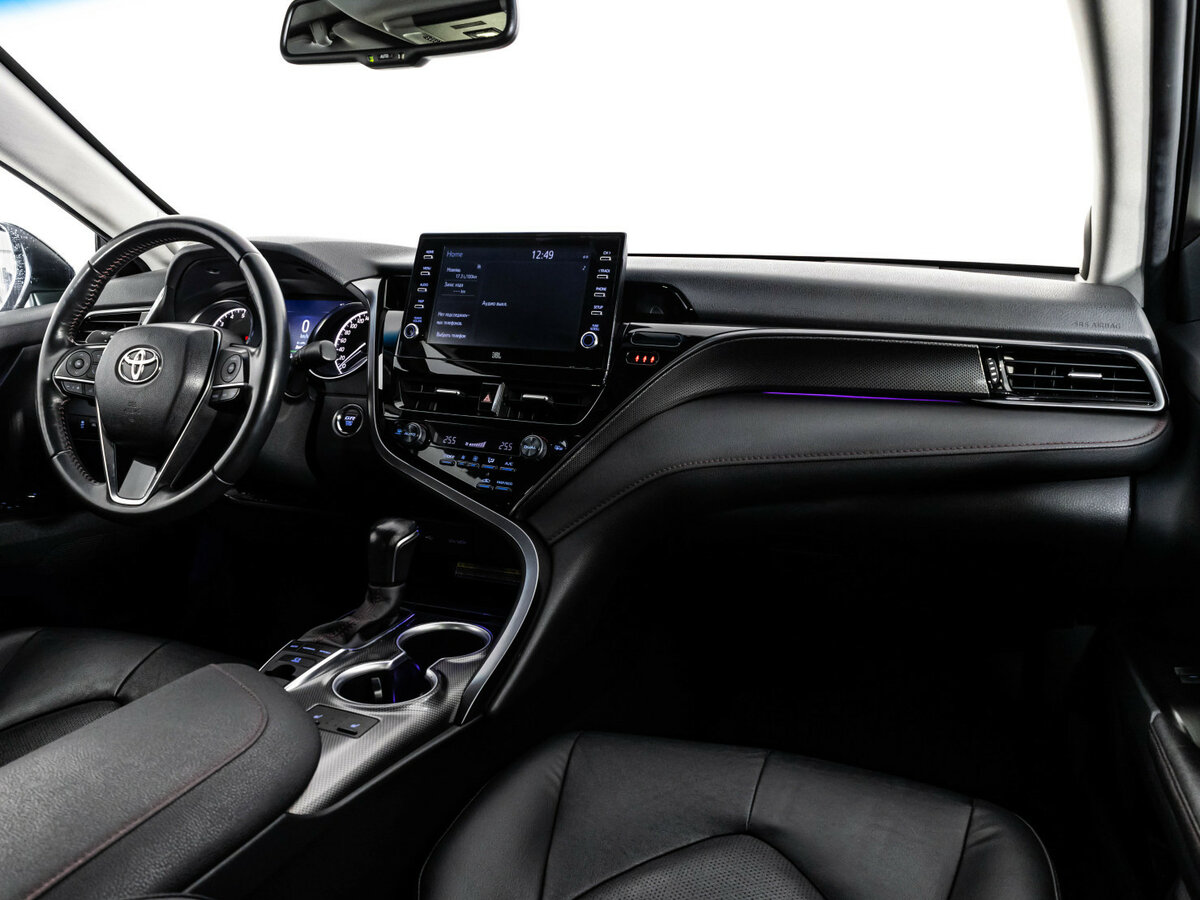 Toyota Camry с пробегом — 2021 год. Фото: #6