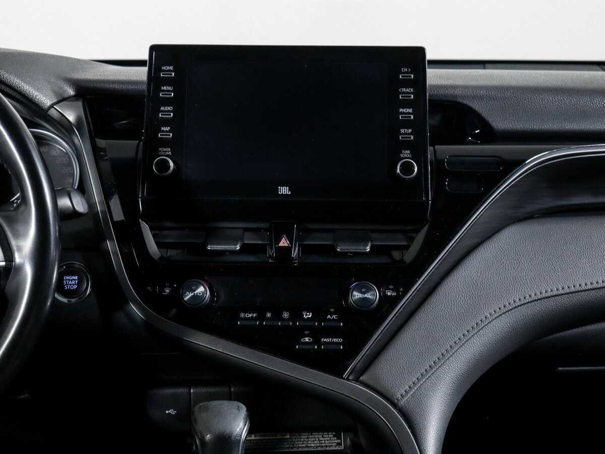 Toyota Camry с пробегом — 2021 год. Фото: #12