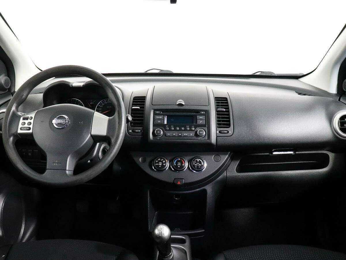 Nissan Note с пробегом — 2012 год. Фото: #10