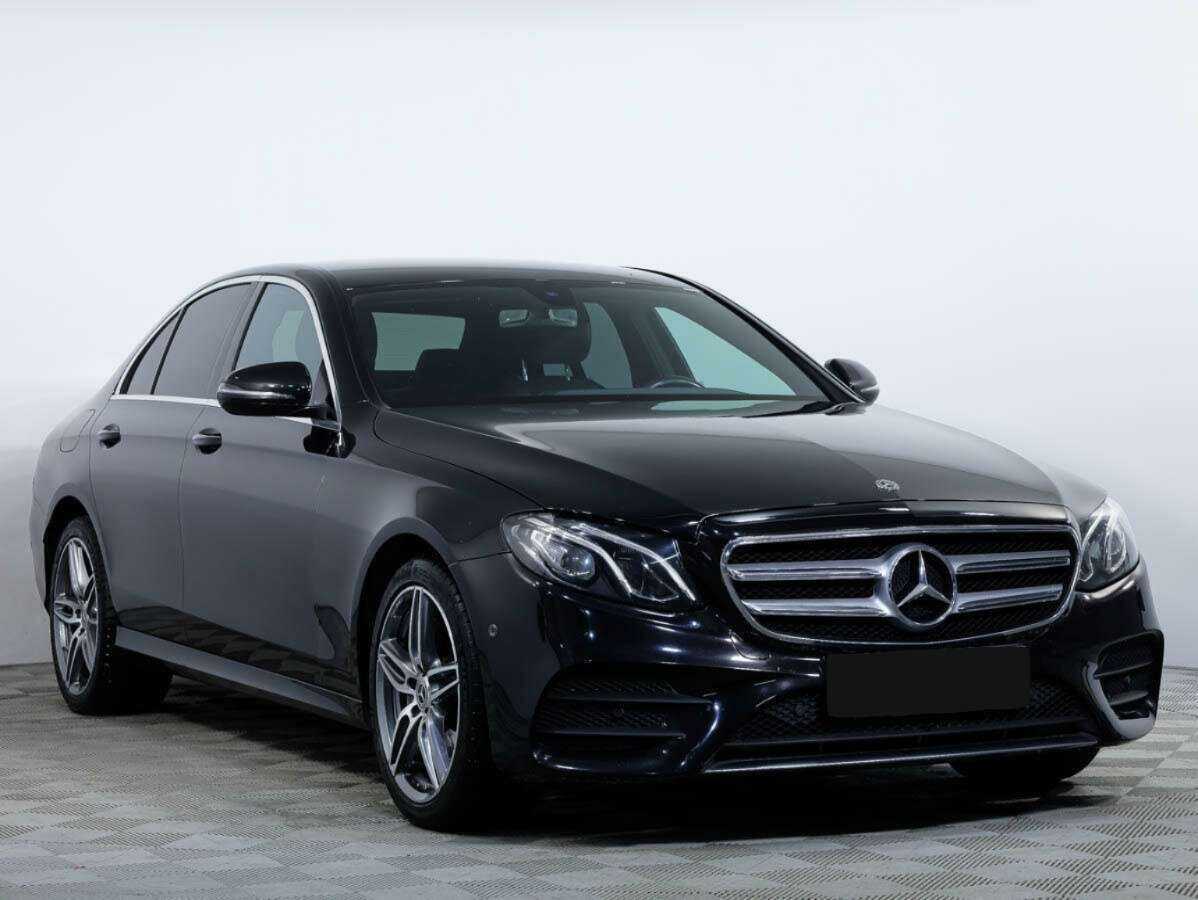 Mercedes-Benz E-Класс с пробегом — 2019 год. Фото: #2
