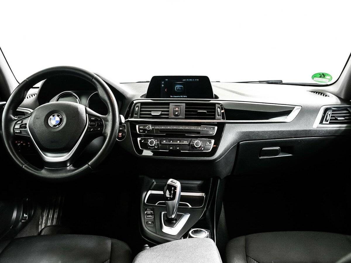 BMW 1 серии с пробегом — 2018 год. Фото: #10